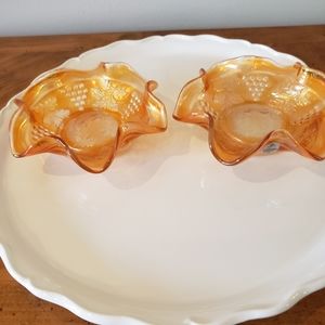 Pair of Fenton ruffle bowls
